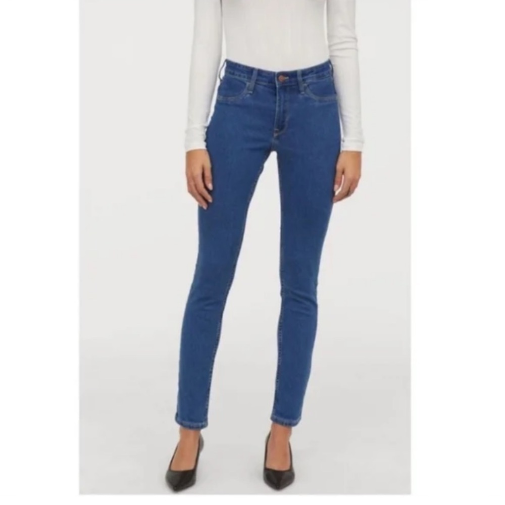 H&M skinny ankle regular waist jeans.in dark‎ blue. NWT. Retail 39